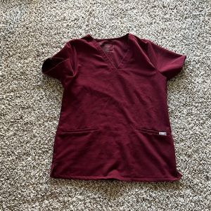 s 3 pocket maroon figs scrub top